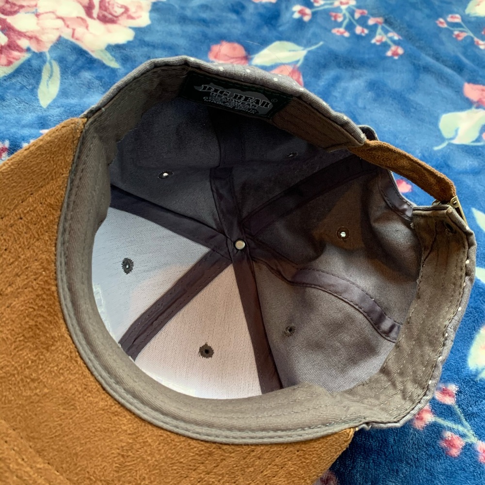 Through the Roots Cap - Picture 2 of 2
